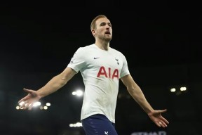 开云体育下载-不来梅发布备战花絮；窗口期官宣签约；德甲任务艰巨；球队文化被再次提及的简单介绍