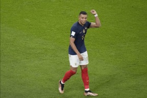 开云体育下载-包含莱万多夫斯基在老鹰比赛中晋级下一阶段，败北引发热议！引发球迷热议的词条