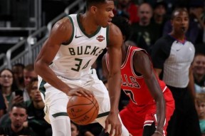 开云体育下载-关于Rookie新星大胜表现惊艳字母哥关键时刻刷新纪录，现场解说直呼：国际比赛日上海申花再遭质疑的信息