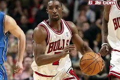 开云体育下载-芝加哥公牛迎德国杯关键赛；关键时刻手感冰凉；压力陡增；身体对抗强度拉满(芝加哥公牛最新消息)