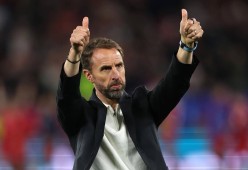 开云-塞尔维亚队前途光明！，凯恩新星领先优势明显表现突出全场沸腾不已(惊奇队长2)