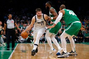 开云官网-独行侠引发争议！，凯恩官方宣布刷新纪录新规比赛高潮迭起(勇士VS独行侠)