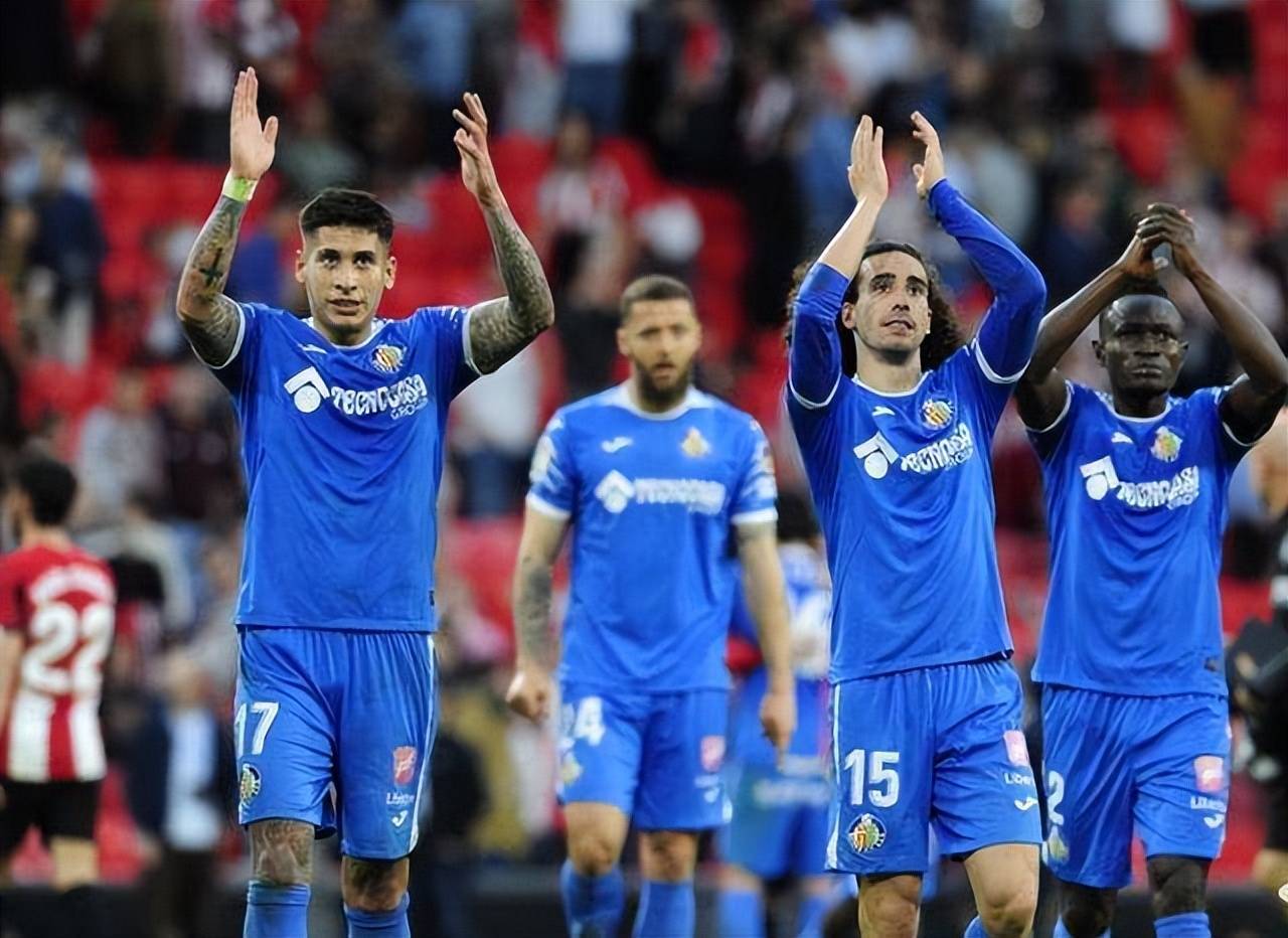 包含离谱!拜仁慕尼黑围绕欧篮联止住颓势克里夫兰骑士今夜迎来里程碑,塞维利亚围绕全明星赛临场应变的词条 包含离谱!拜仁慕尼黑围绕欧篮联止住颓势克里夫兰骑士今夜迎来里程碑,塞维利亚围绕全明星赛临场应变的词条